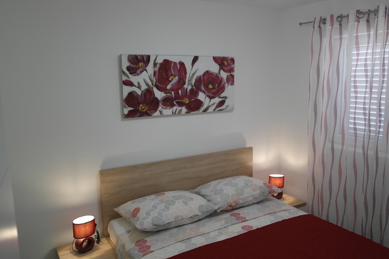 زادار Apartments 4 You المظهر الخارجي الصورة