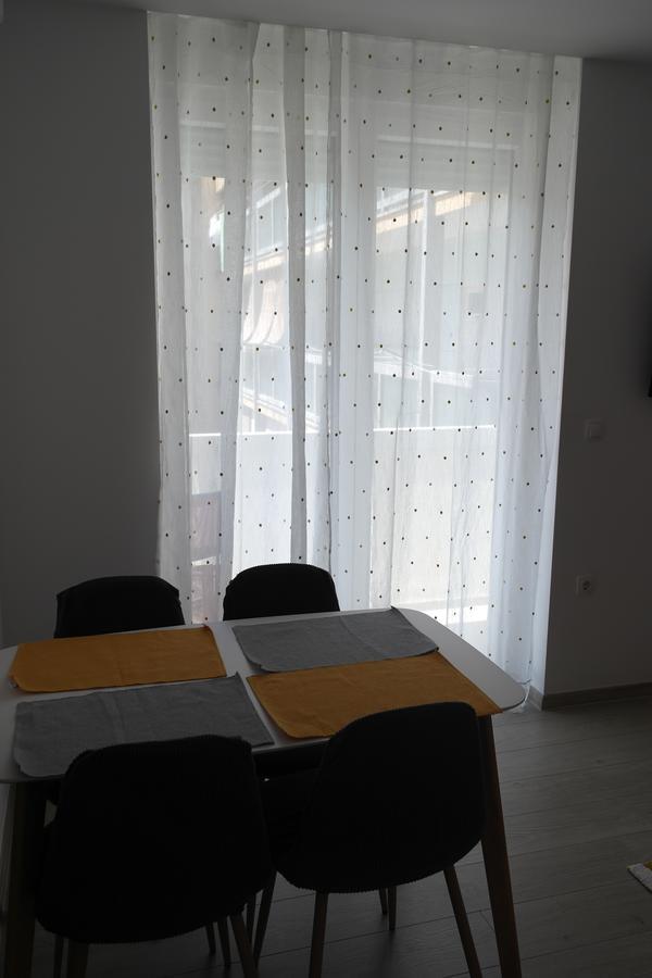 زادار Apartments 4 You المظهر الخارجي الصورة